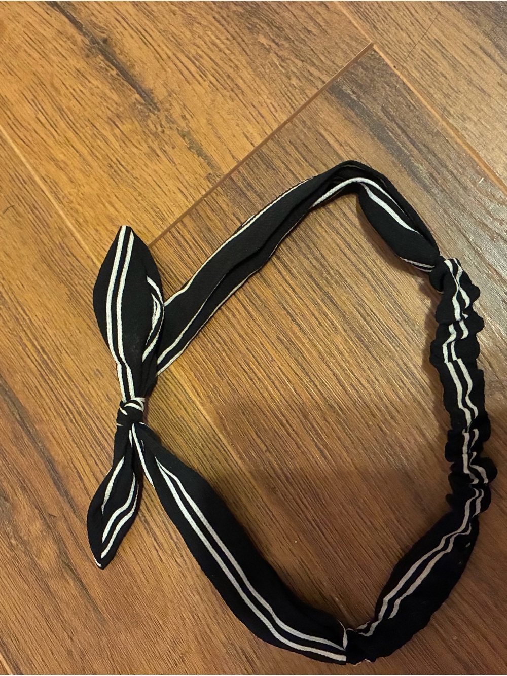 Source Unknown Black & White Striped Knot Headband